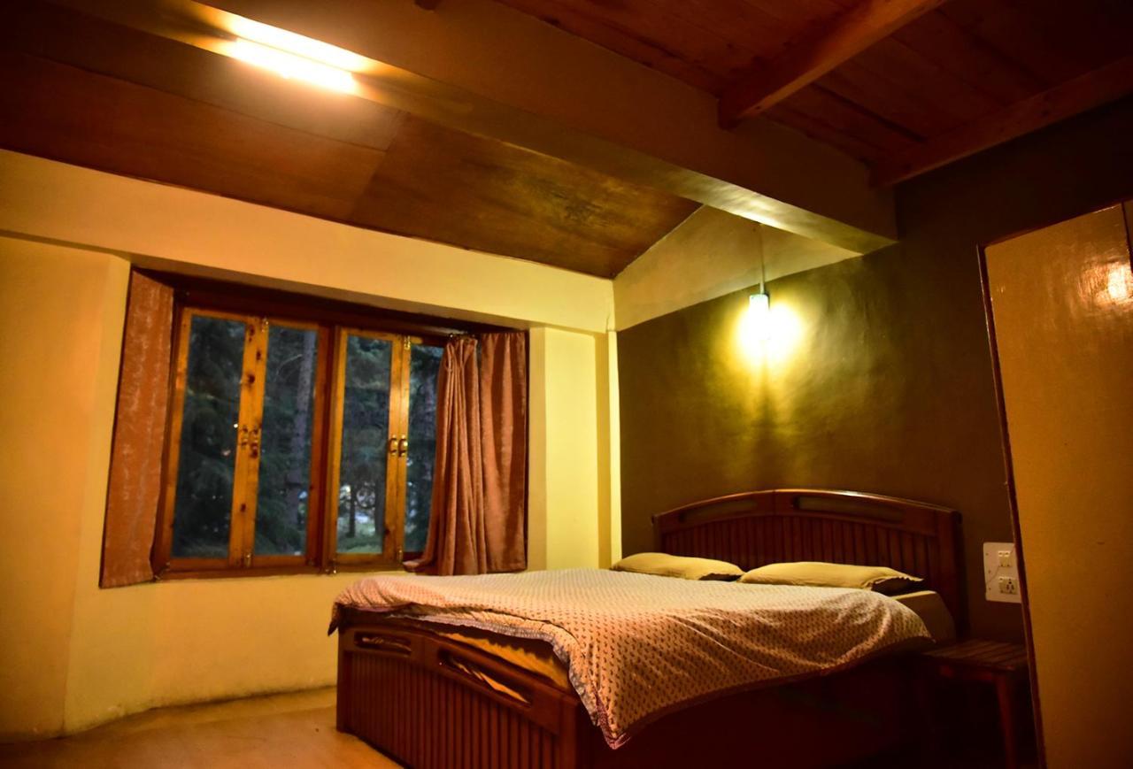 The Alpine Guest House Kasol Exterior photo